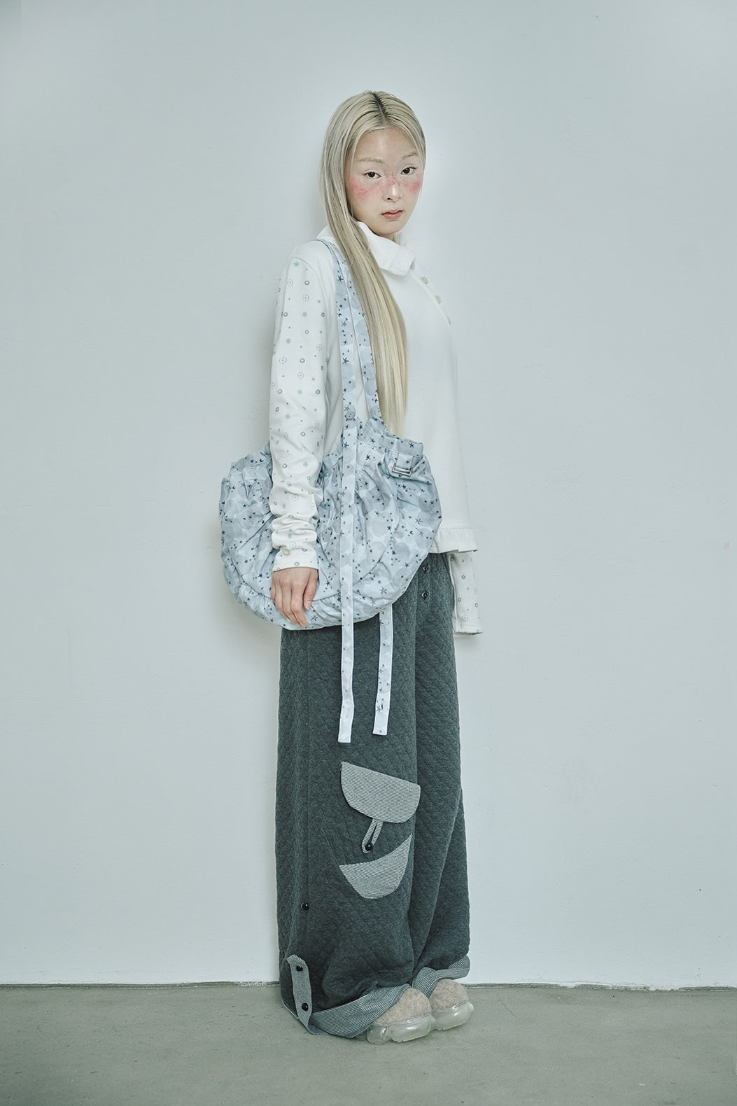 hugyourskin Stardust printed cross bag (Graish blue)