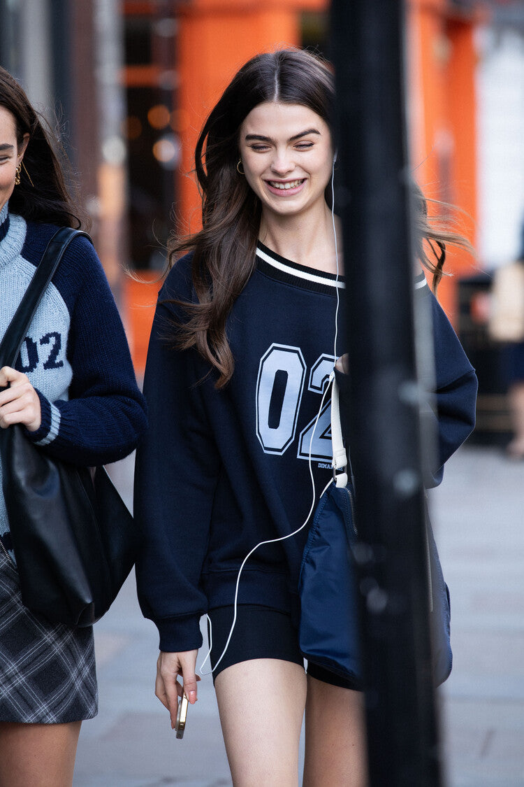 SPORTY OVERSIZE SWEATSHIRT (NAVY)