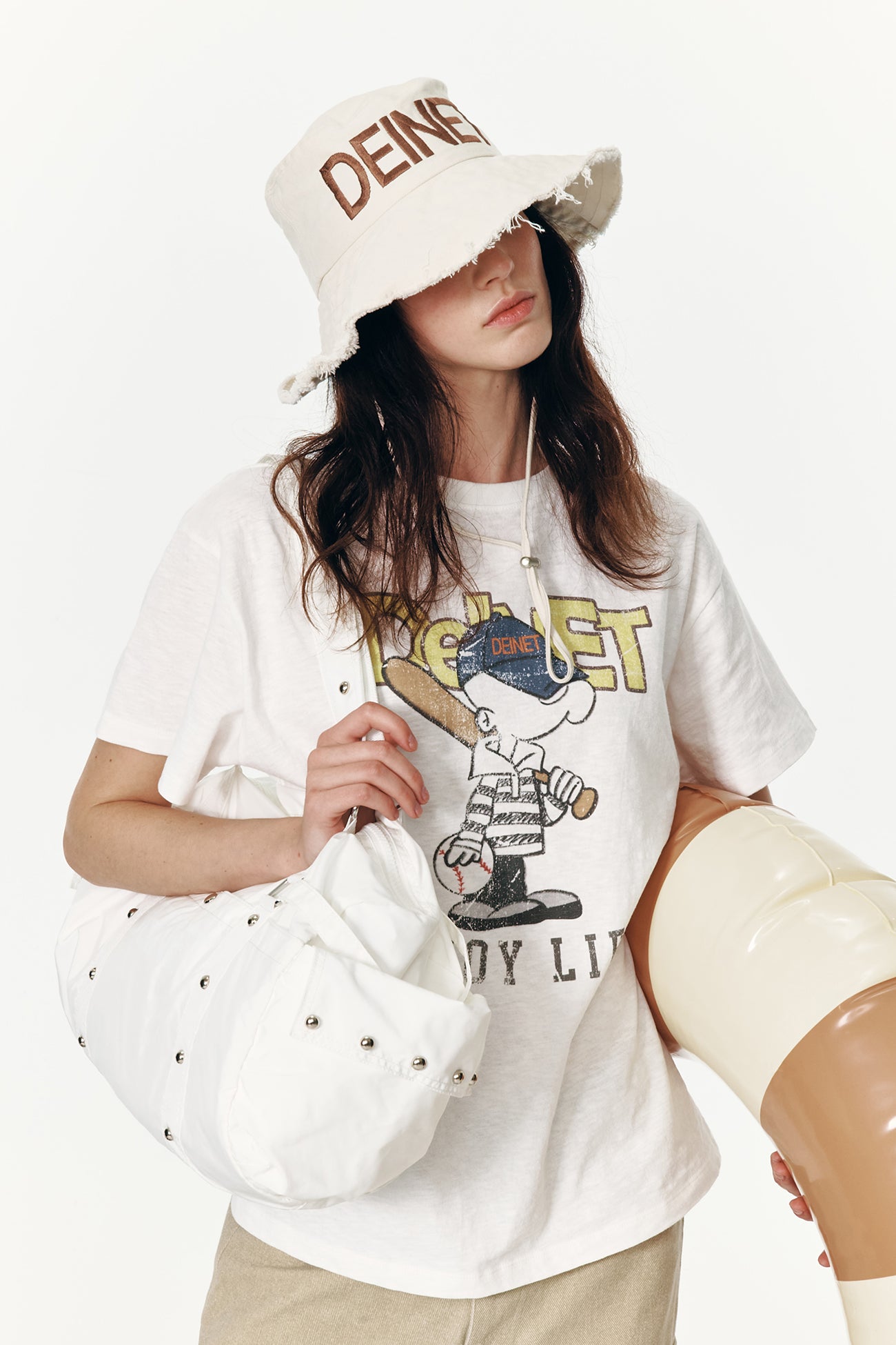 DEINET LOGO DUFFLE BAG IN WHITE