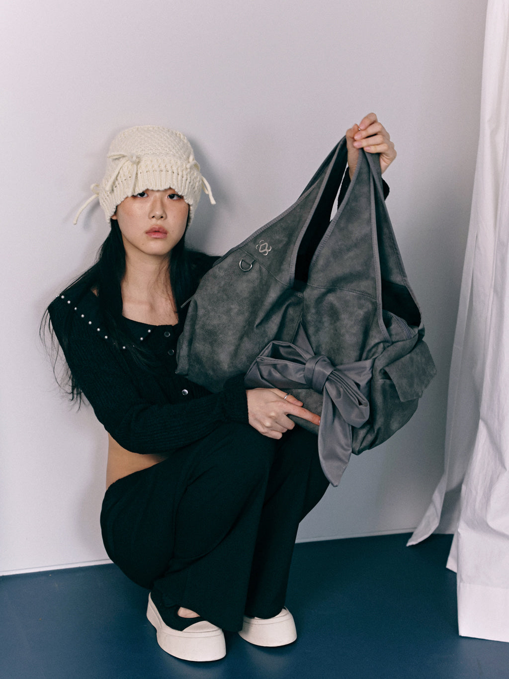 siweol Bow Shoulder Bag / Nubuck Grey