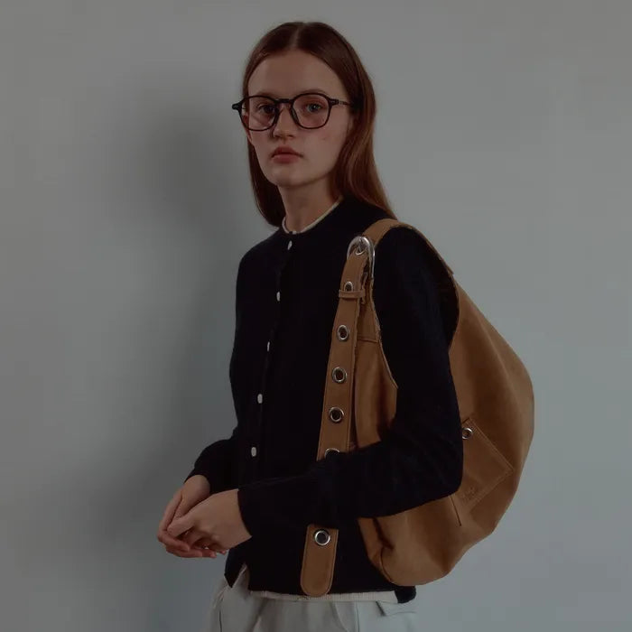LETERIE SUEDE BUCKLE REVERSIBLE SHOULDER BAG_3COLORS