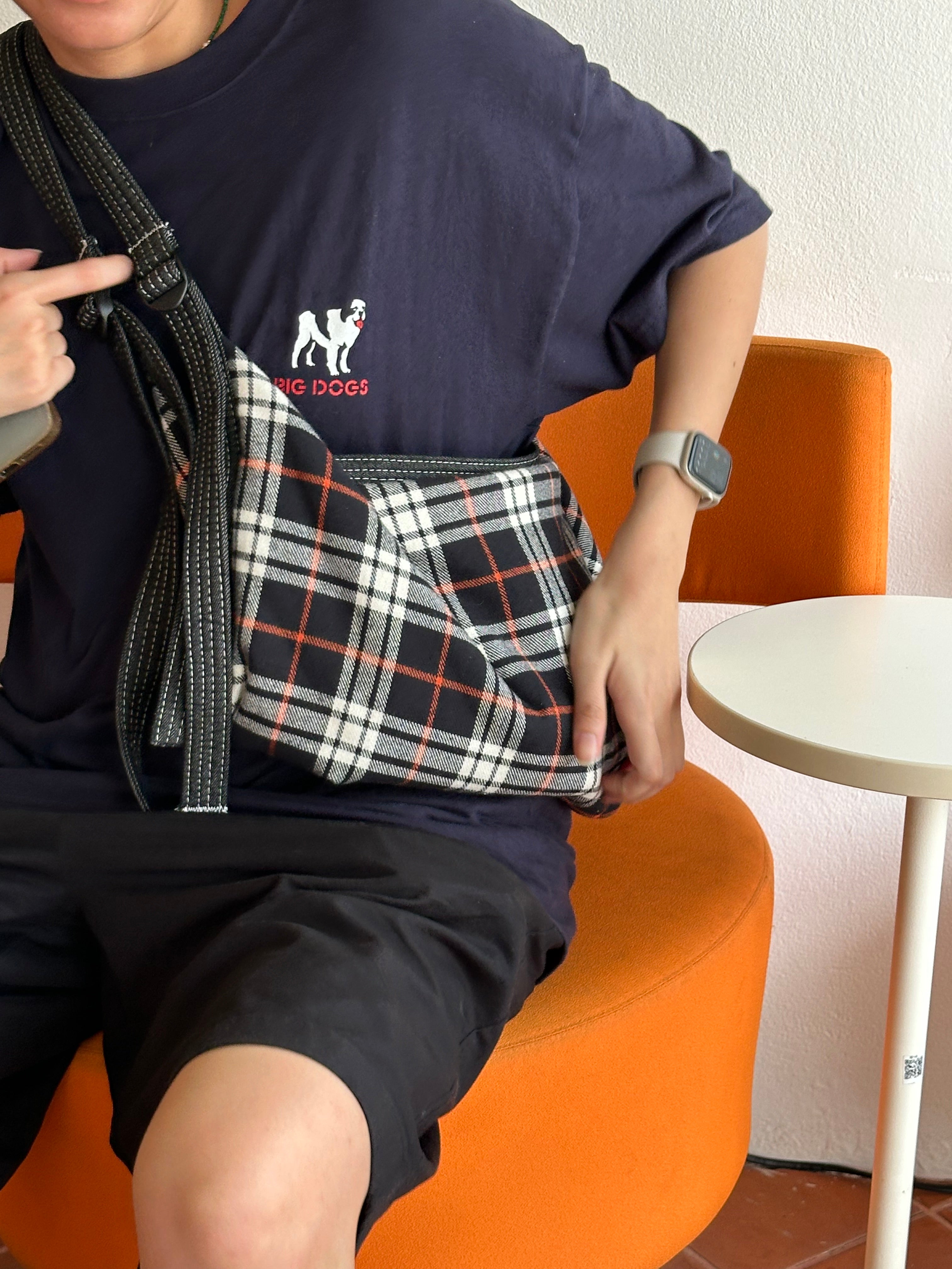 [香港現貨✨] [官方代理] Dachshund Bag - Black Tangerine