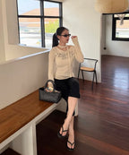 LETERIE LETTERING OFF-SHOULDER TIE LONG SLEEVE_IVORY
