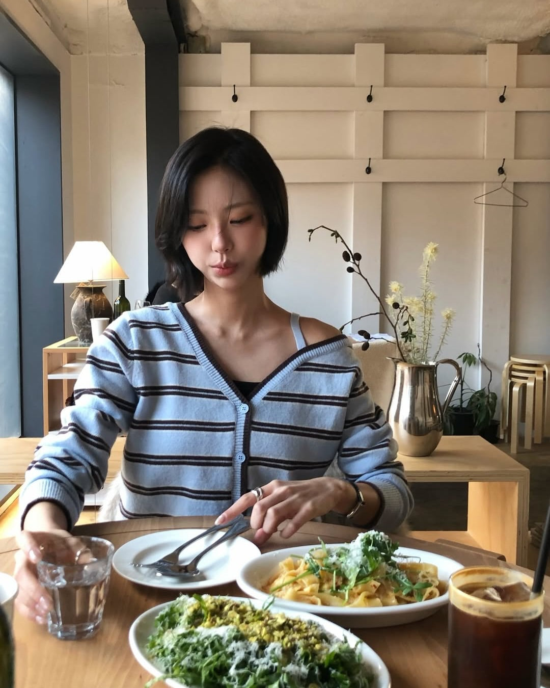 [rolarola] ONE OFF SHOULDER STRIPE WOOL BLENDED CARDIGAN - 4 COLORS