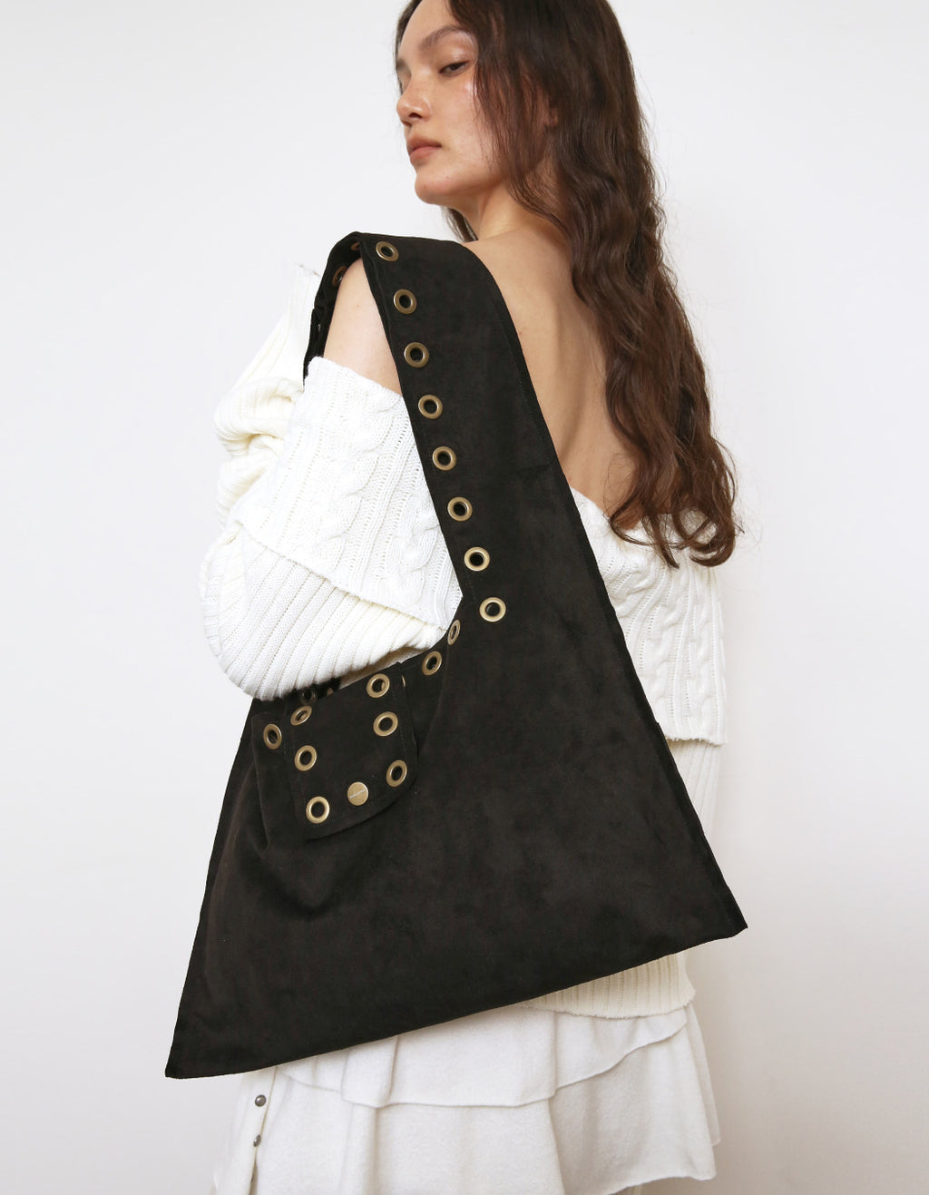 Polysooem EYELET SUEDE SHOULDER BAG / BLACK
