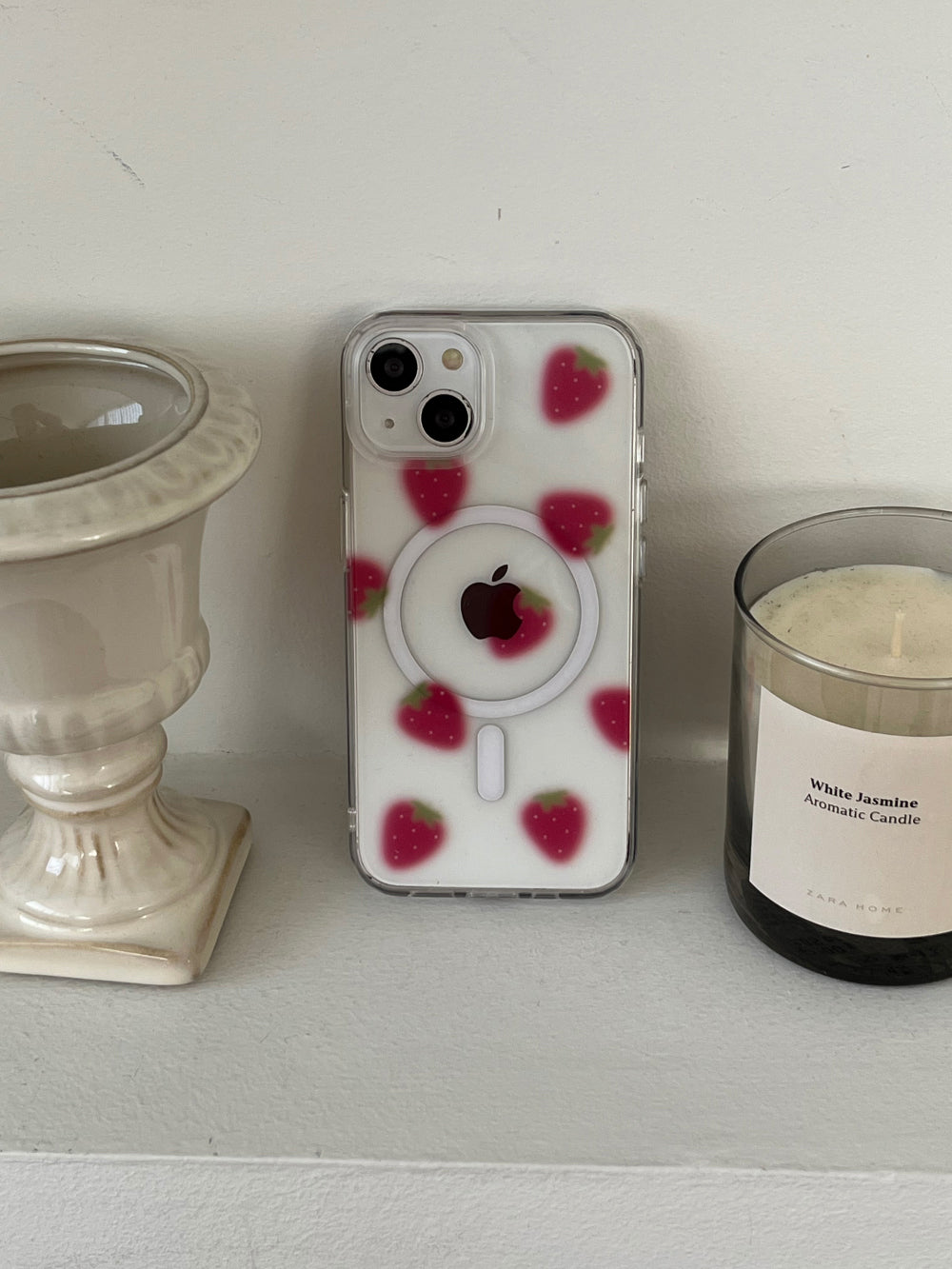 cloud strawberry [magsafe jell-hard case]