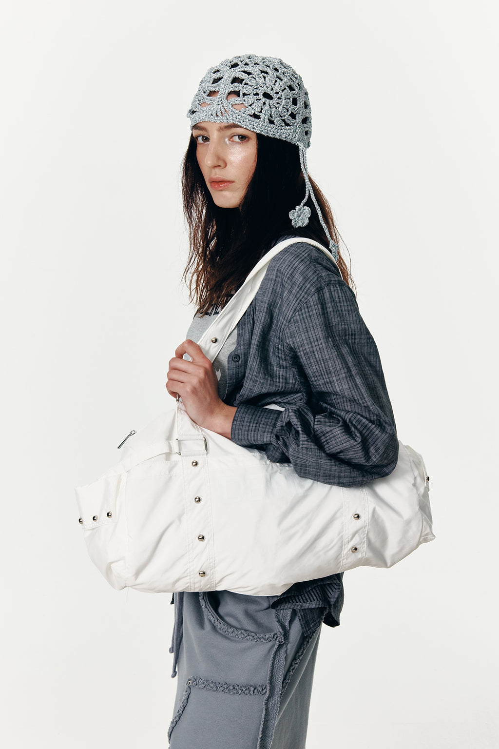 DEINET LOGO DUFFLE BAG IN WHITE