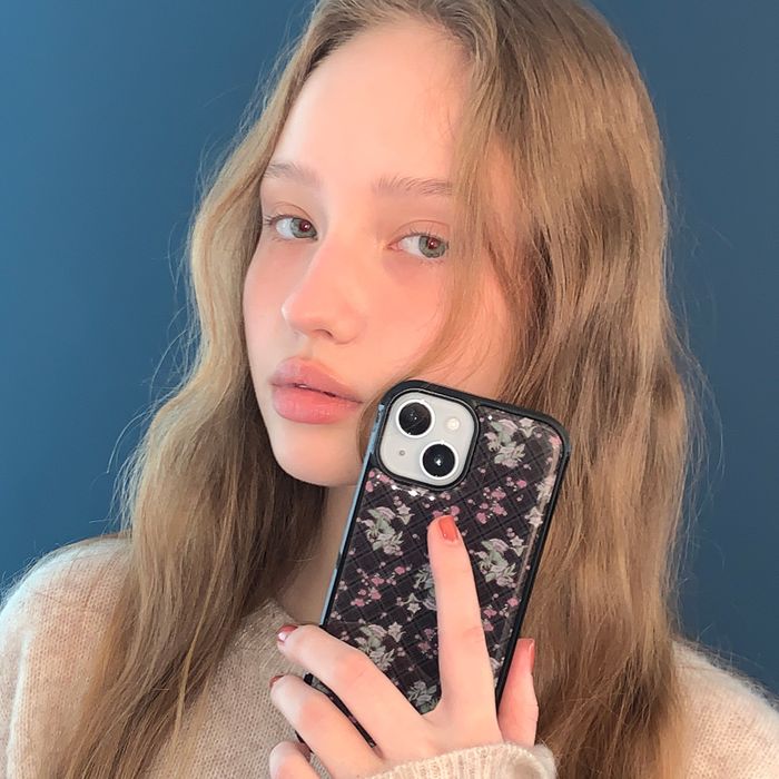 Brown Flower Phone Case (epoxy)