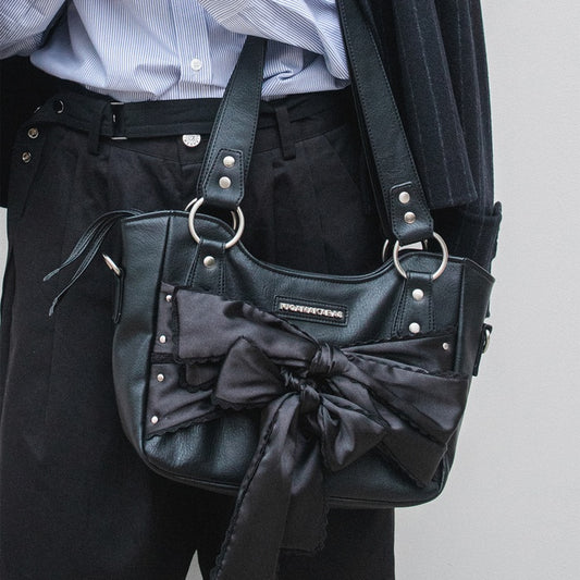 IUGA LACED RIBBON LEATHER SHOULDER BAG / BLACK