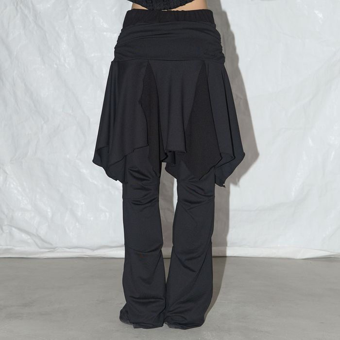 NASTY FANCY CLUB UNBALANCE SKIRT LAYERED PINTUCK PANTS / BLACK