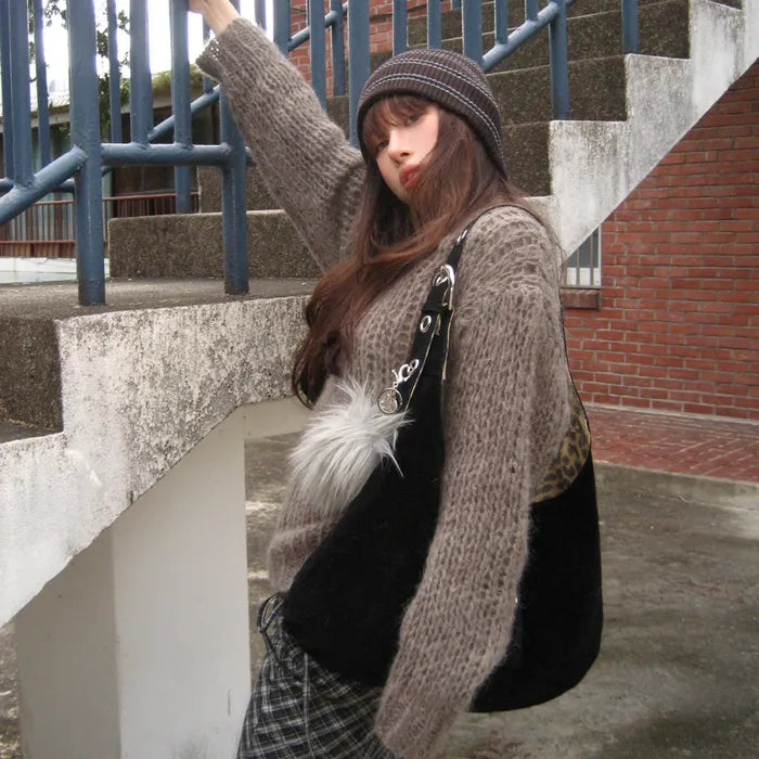 LETERIE SUEDE BUCKLE REVERSIBLE SHOULDER BAG_3COLORS