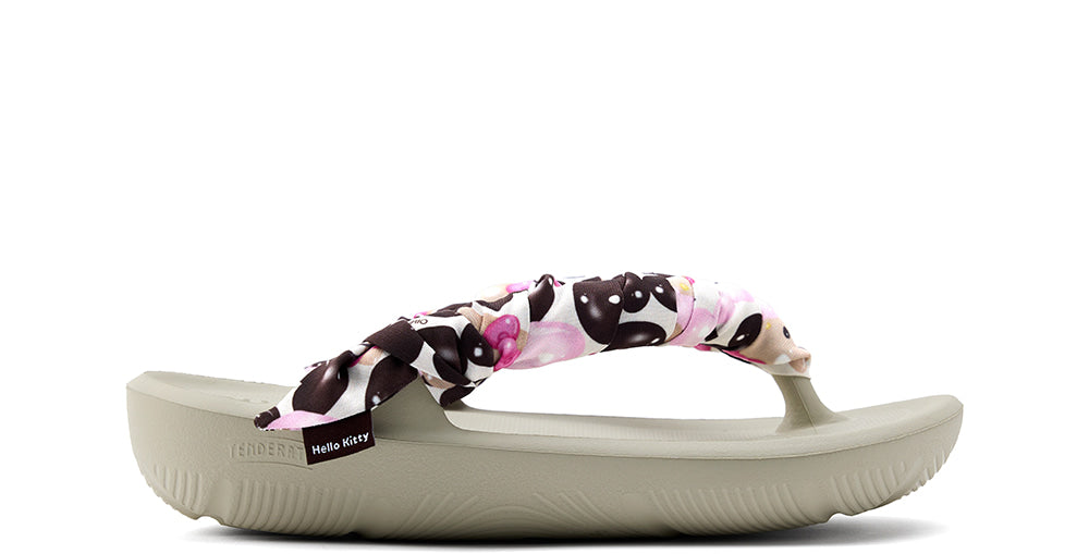 TAW&TOE Zerovity™ OG Tan Hello Kitty Scarf Set