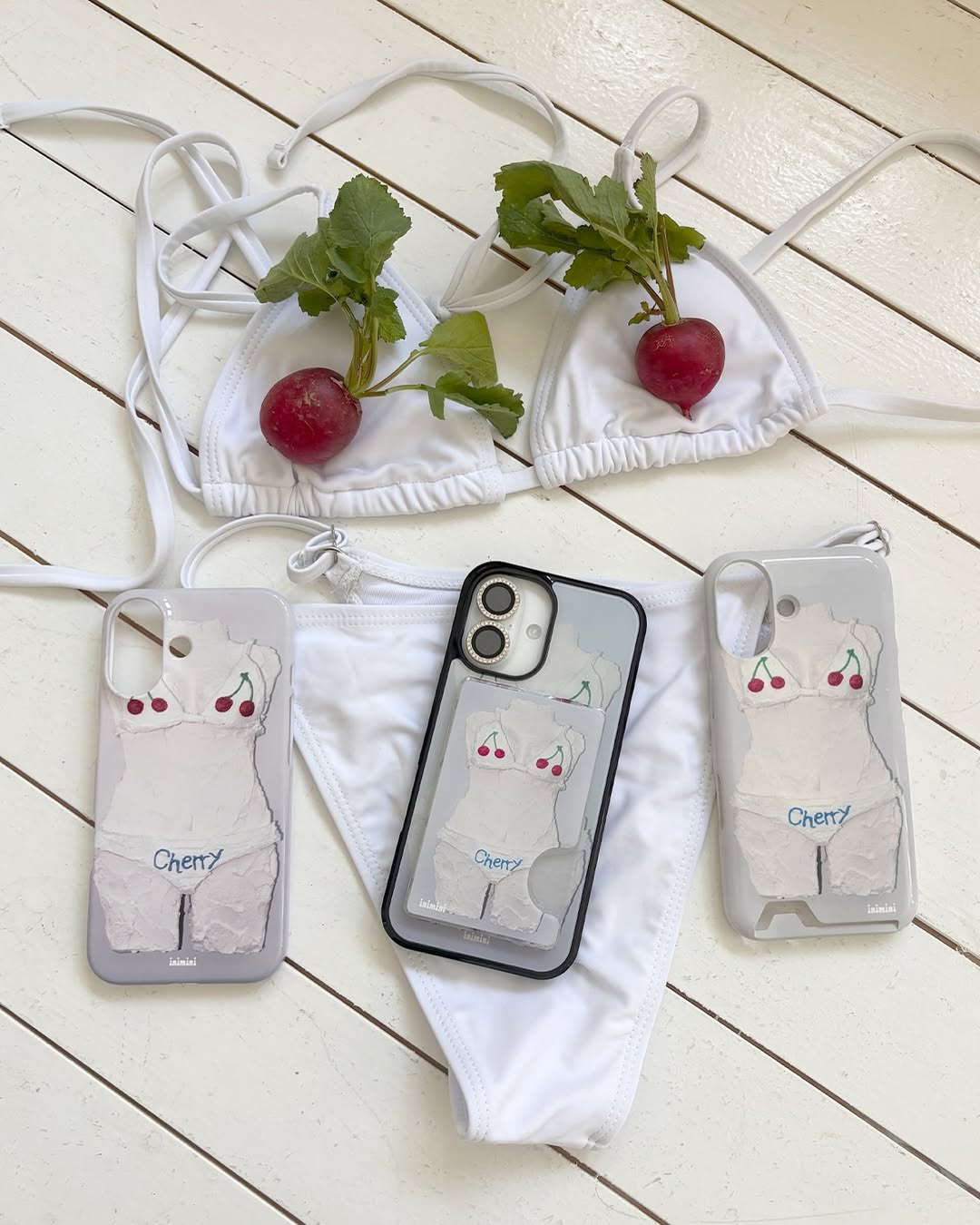 cherry bikini phone case (有magsafe!!)