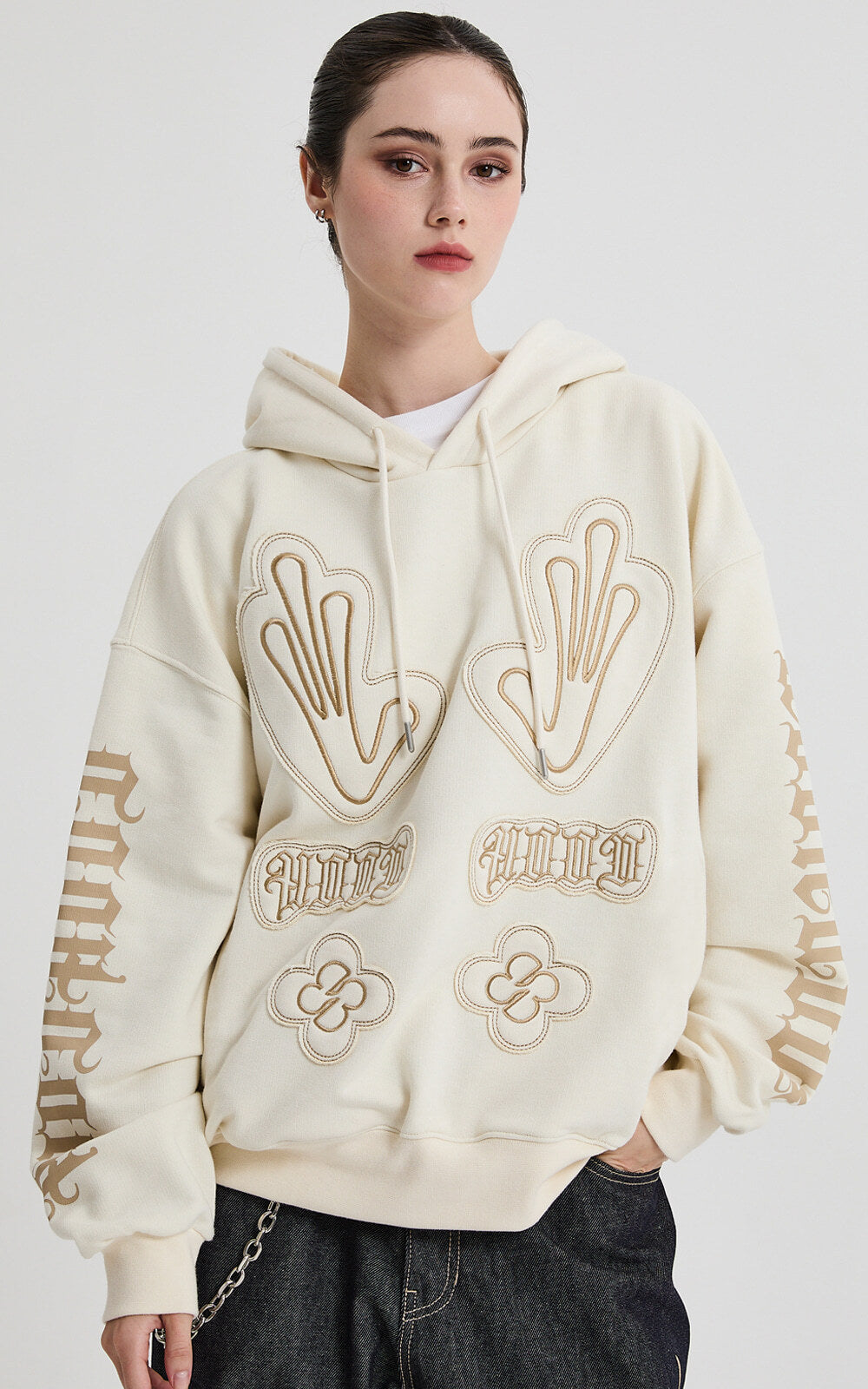 HOODHOOD Multi Logo Applique Hoodie / ivory