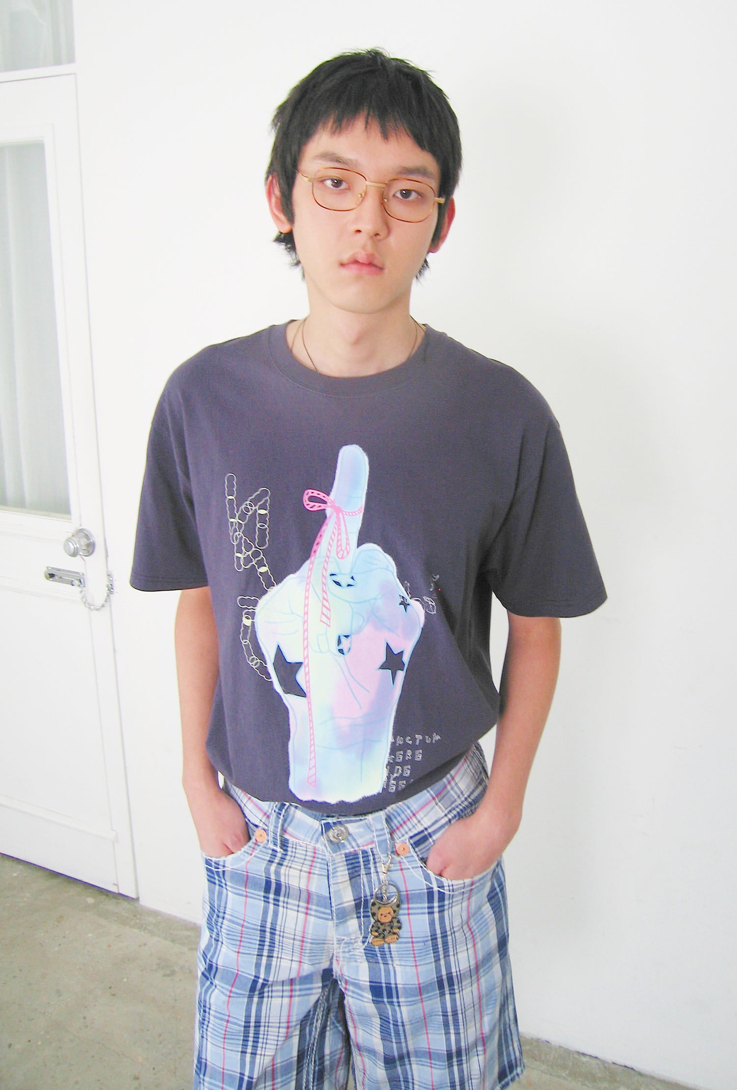 niceghostclub rainbow finger tee [2colors]