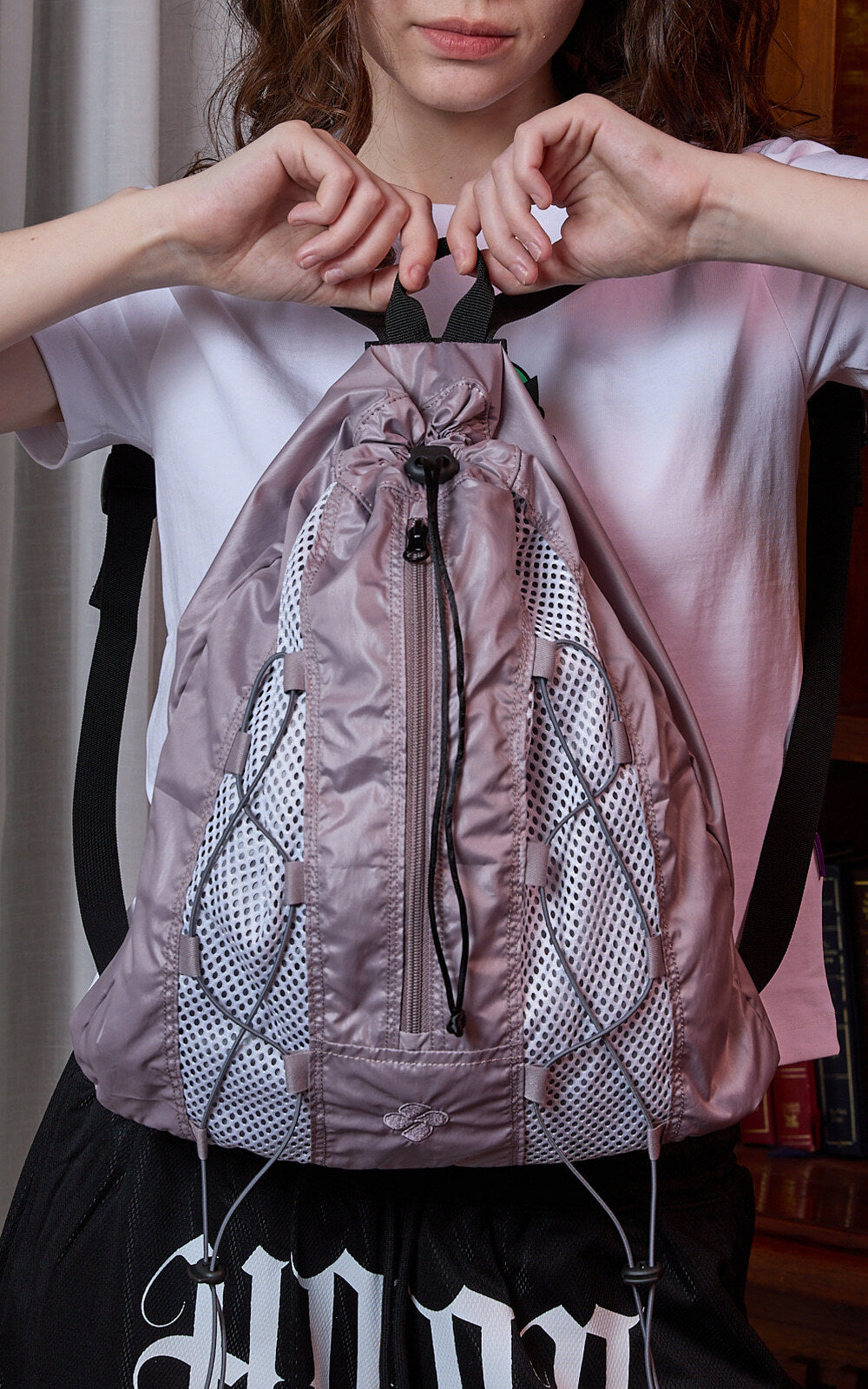 HOODHOOD Mesh String Backpack / ash pink