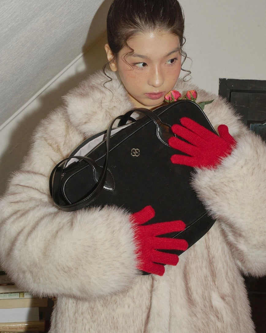 Heeari Sage Suede Square Bag / Black