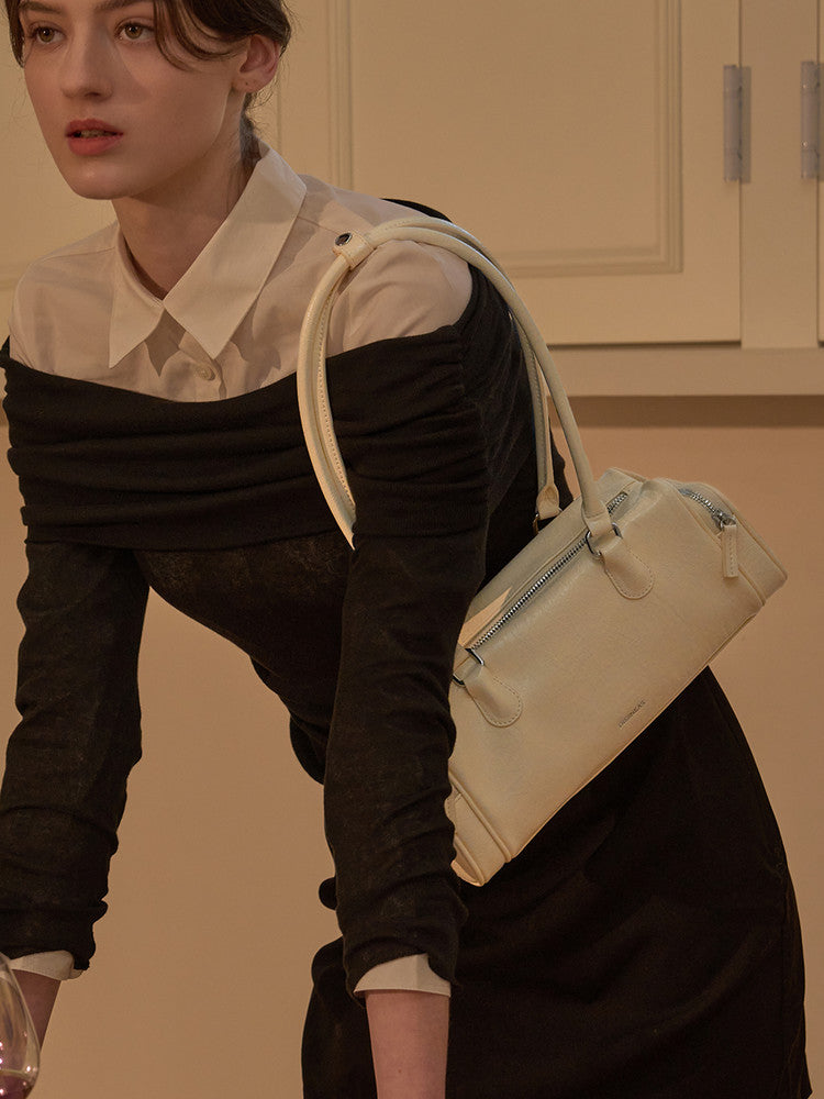 Pinné Shoulder Bag / cream butter