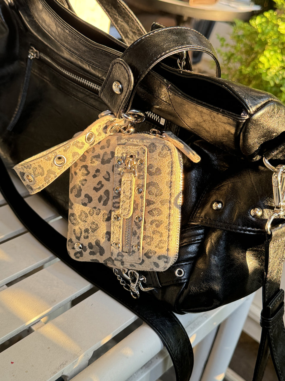 DEINET Studded Cross Chain Wallet / Leopard