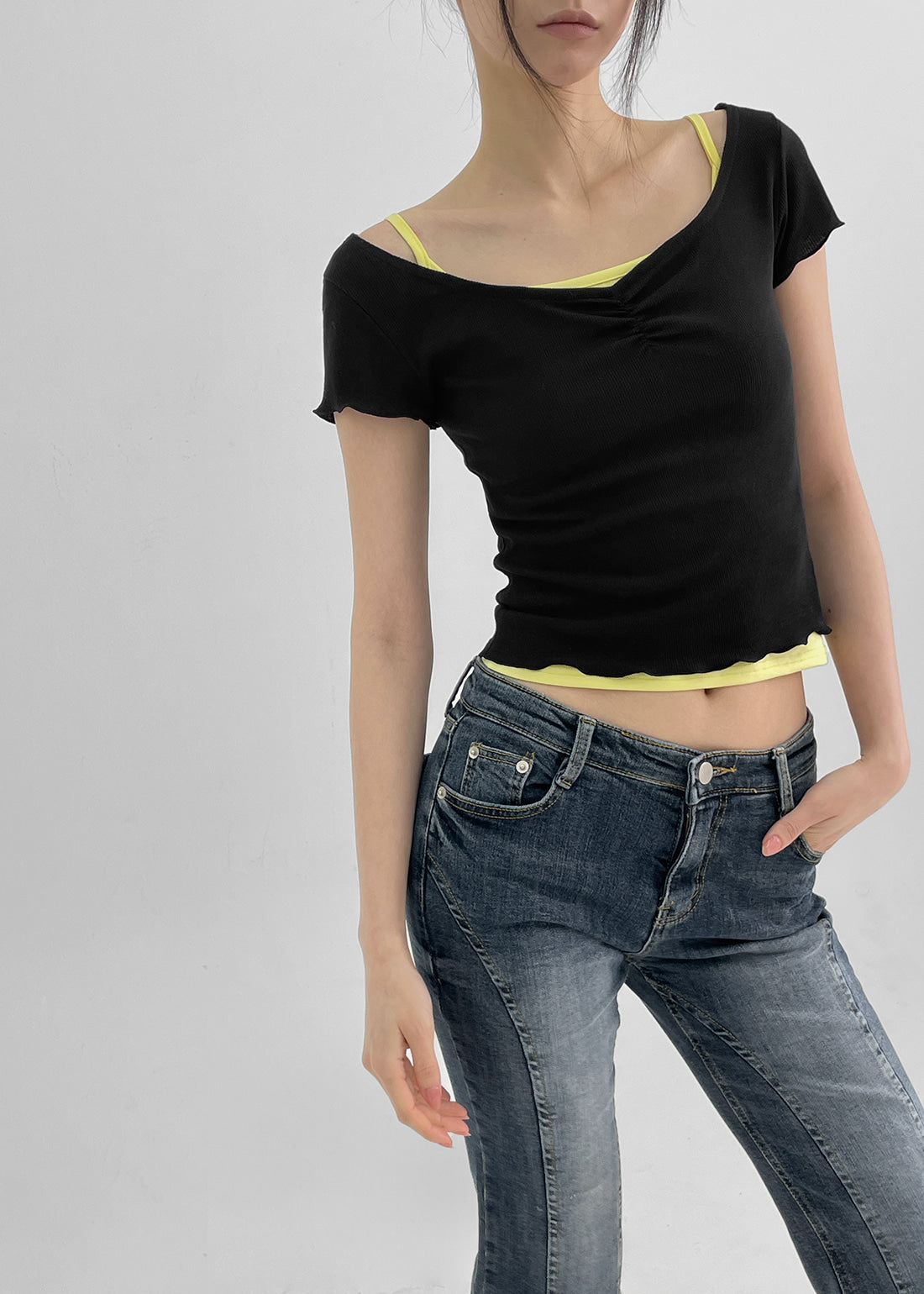 [韓國製造🇰🇷] Bellini Shirring V-neck Short Sleeve Tee / 3colors