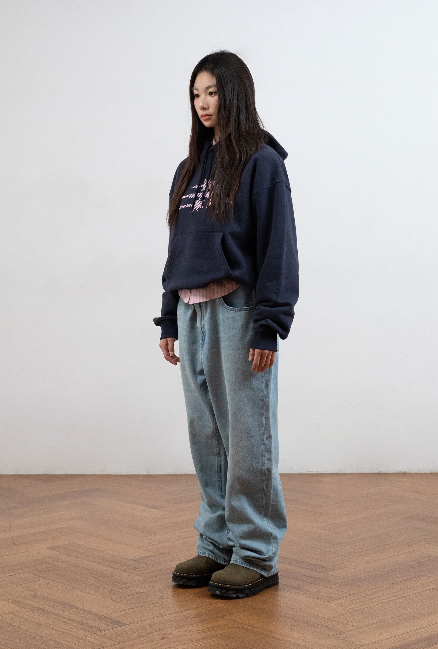 MOSAIC 3STAR CROP HOODIE [NAVY]