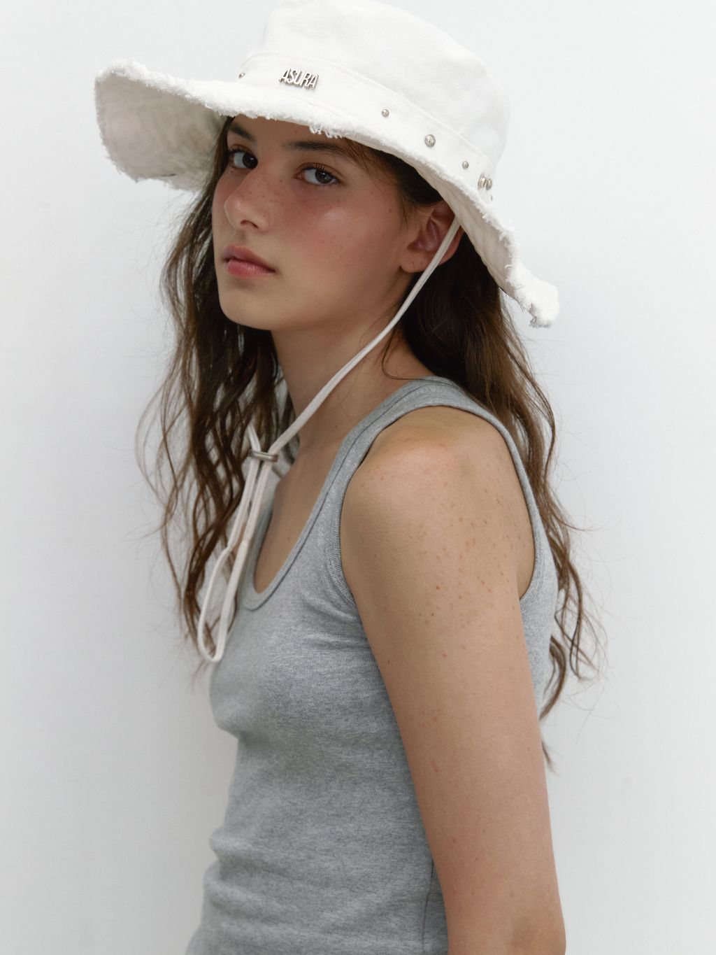 ASURA STUD COTTON HAT (IVORY)