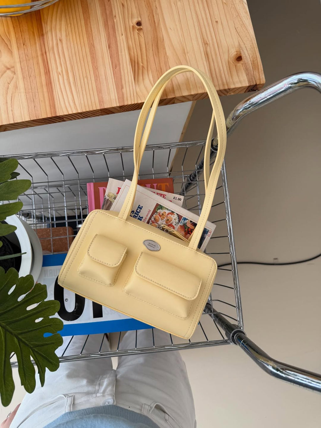 PU Roundy Shoulder Bag / yellow butter