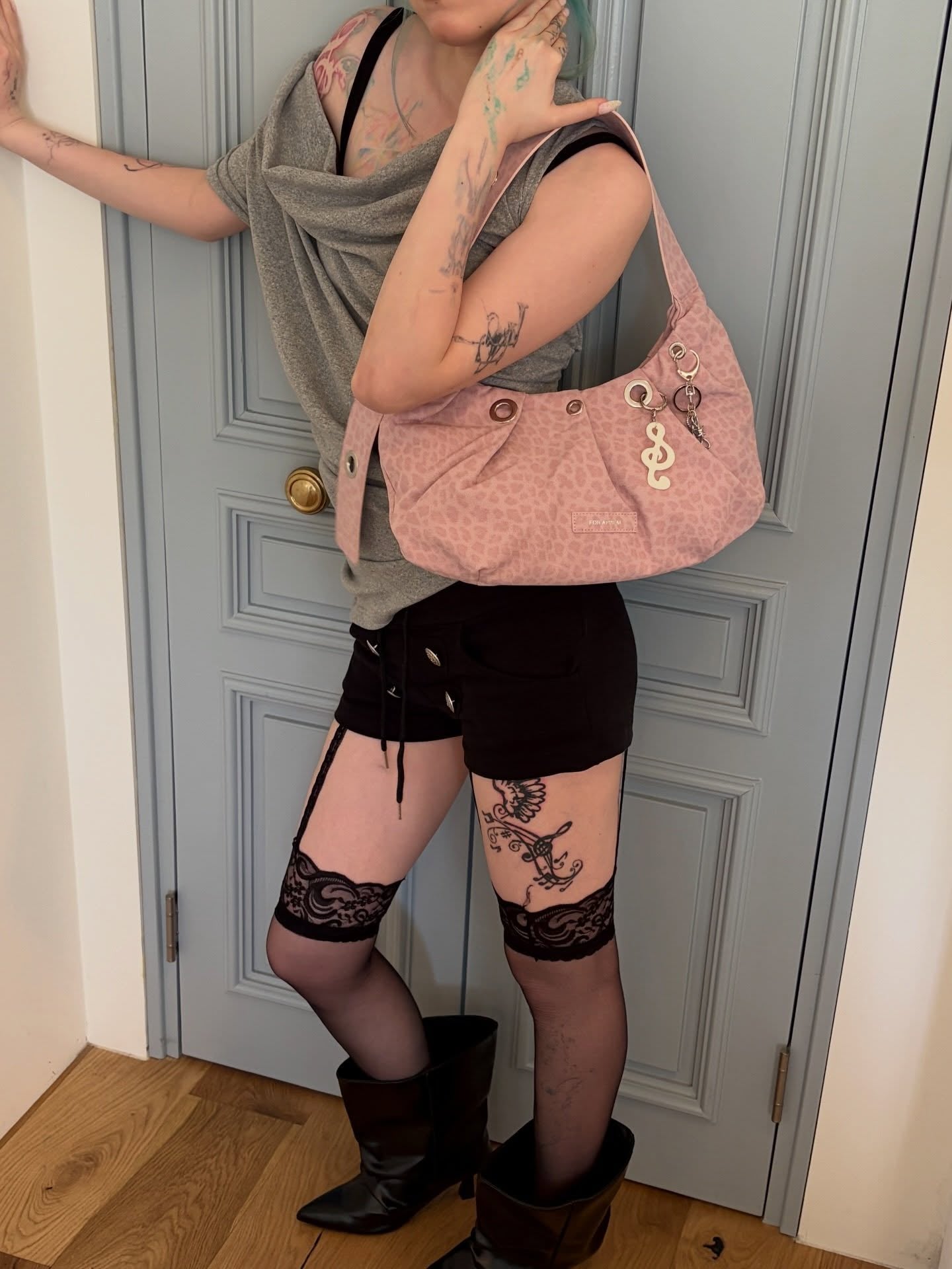 [FOR APPEAL] CARRY LIGHT HOBO BAG_LEOPARD PINK