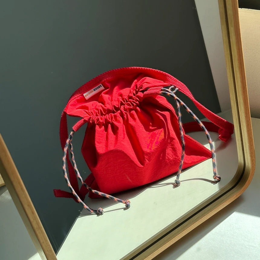 Drawstring Crossbody Bag / RED