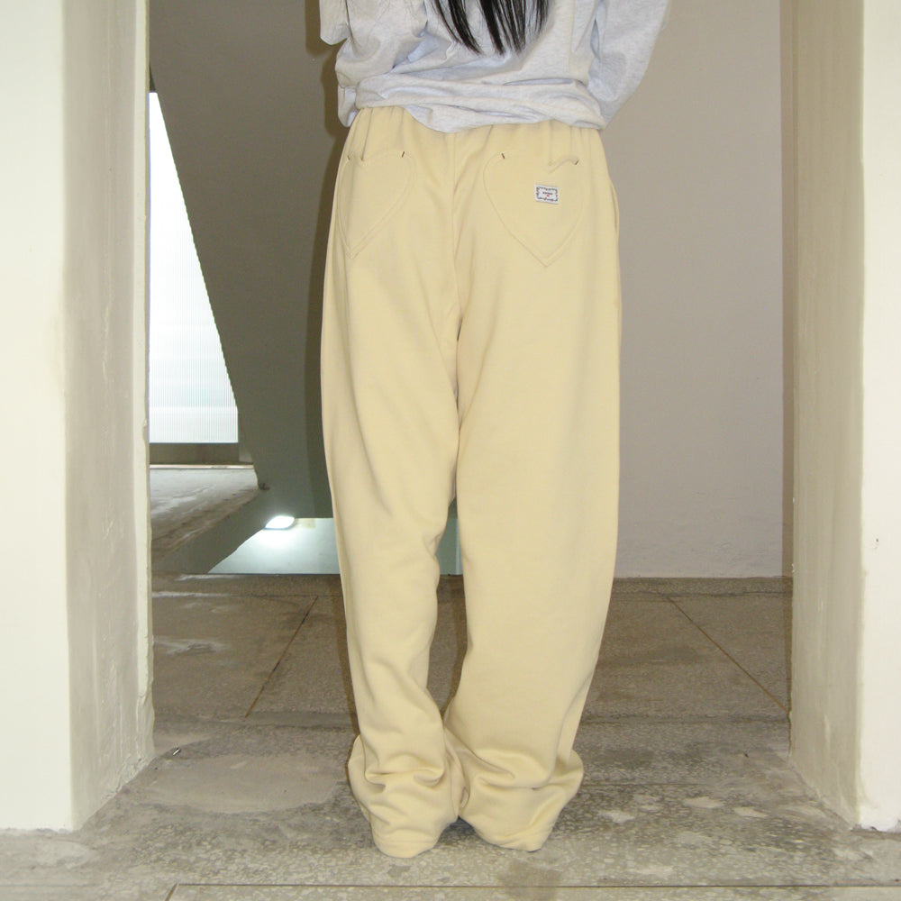 RONRON BACK HEART STITCH POCKET SWEAT JOGGER PANTS / CREAM YELLOW