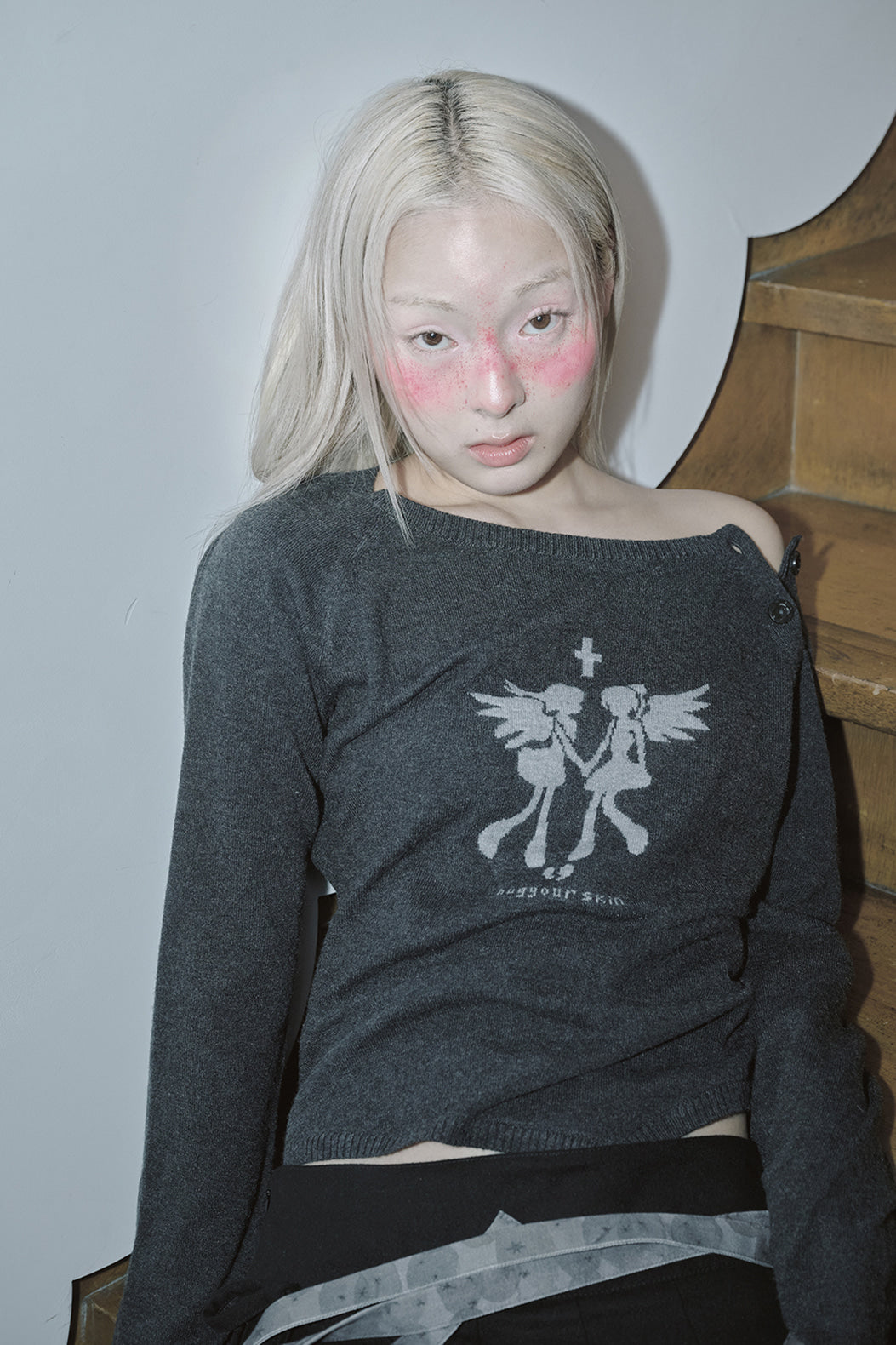 hugyourskin Fallen angel button knit top (Charcoal)