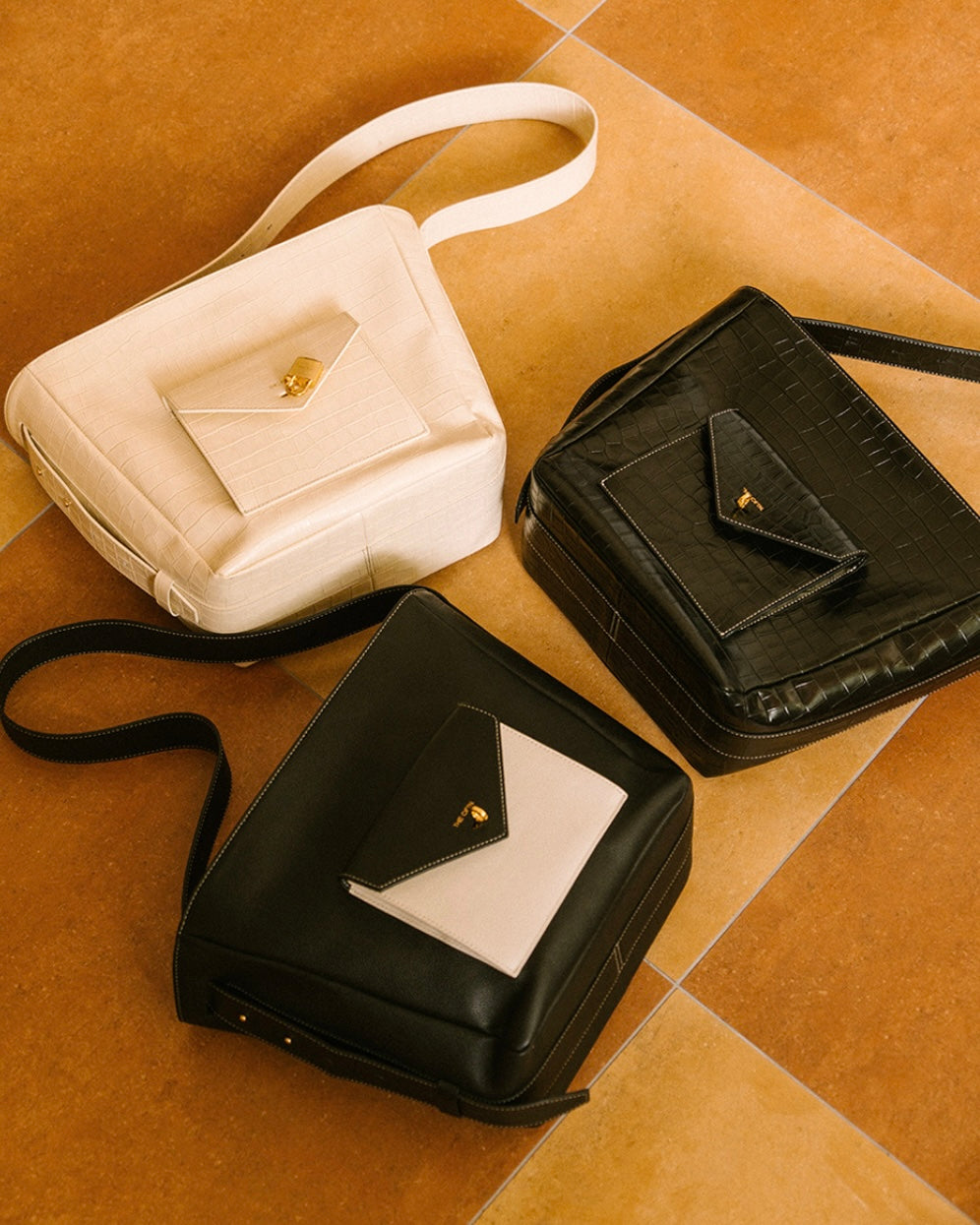 [100%牛皮] THE OFTN epi BAG / 3COLORS