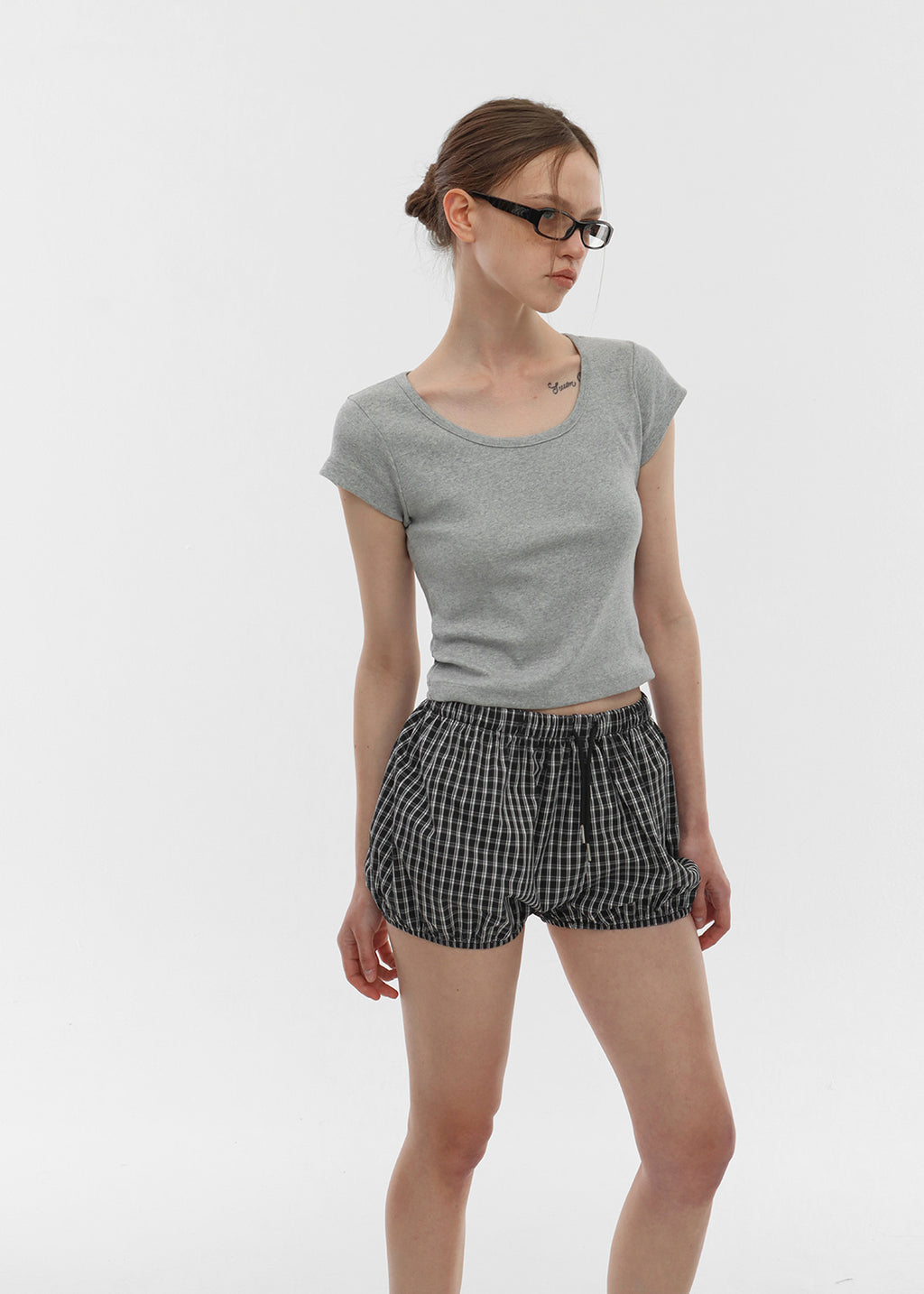 [韓國銷量破千][B-BASIC] Cool Standard U Neck Tee / 4colors