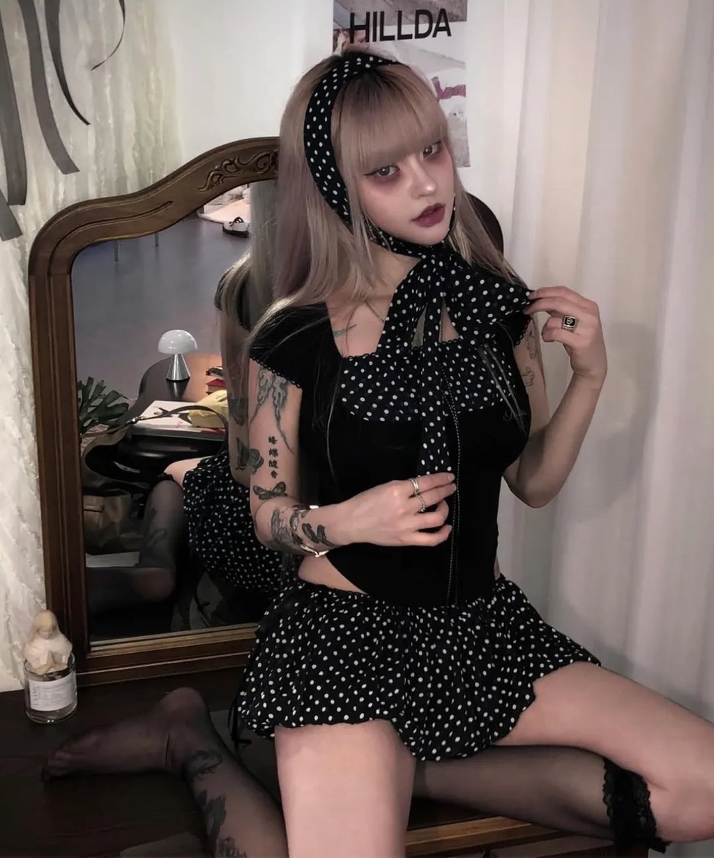 Dot Square Crop Top [Black]