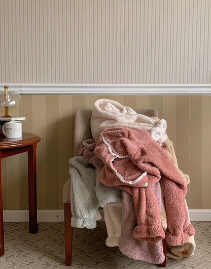 [韓國售出10,000+⭐️] J'eu Fluffy Lace Fleece Pajama Set 5colors