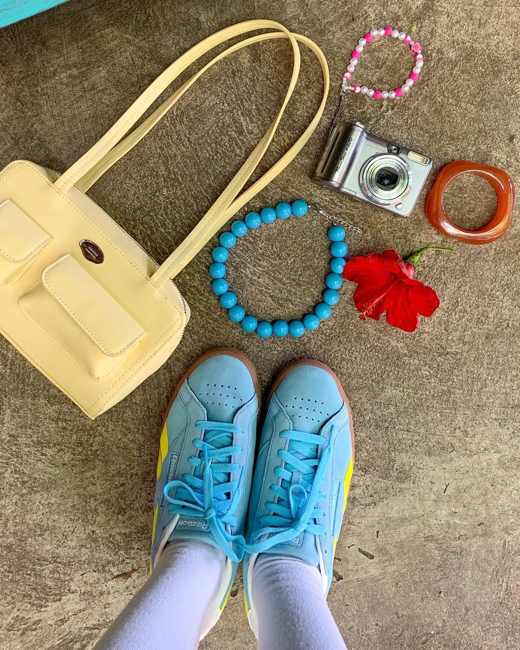 PU Roundy Shoulder Bag / yellow butter