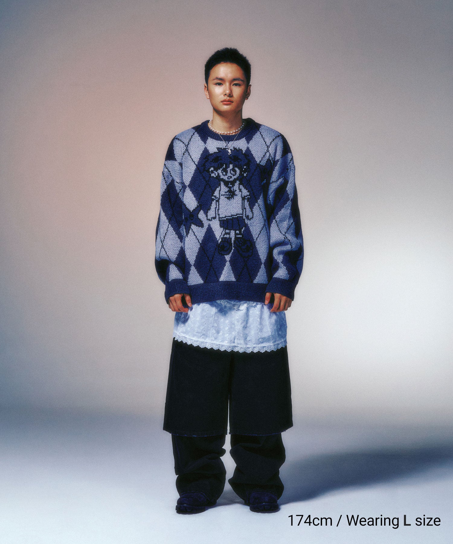 niceghostclub LITTLE GHOST ARGYLE KNIT
[CHARCOAL]