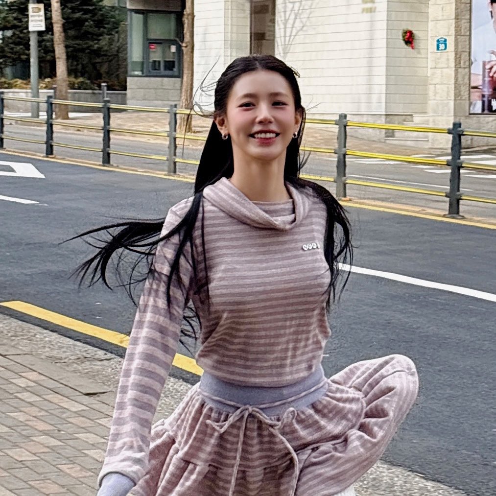 [miyeon/wendy同款🎀] nofficialnoffice WIDE TURTLENECK DRESS TOP PINK BEIGE