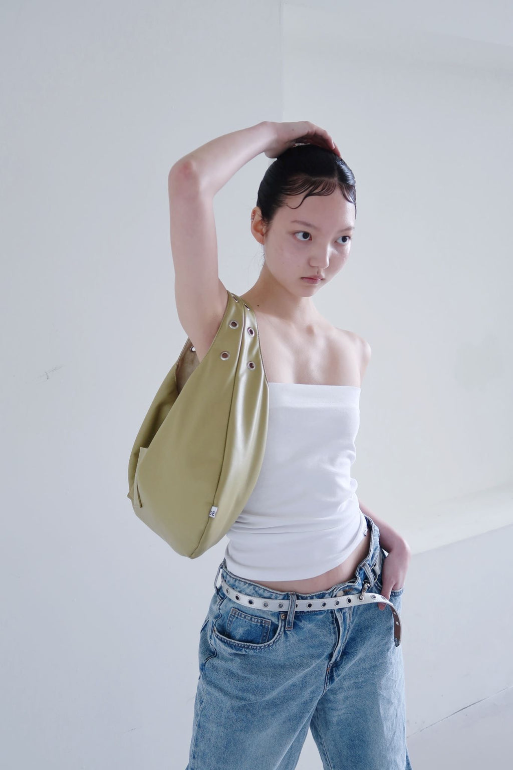 DEPC EYELET LEATHER BAG (BUTTER)