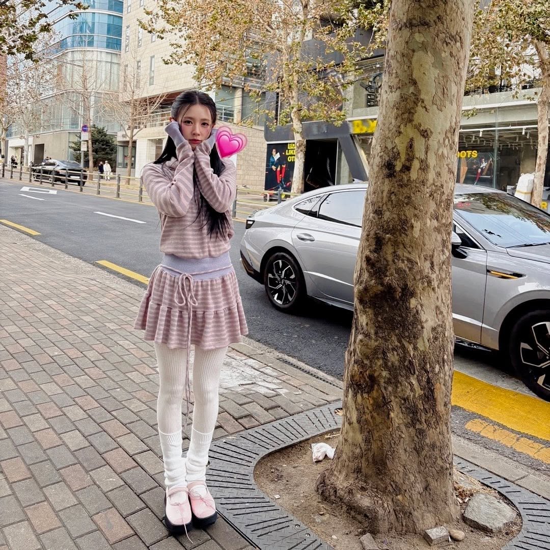 [miyeon/wendy同款🎀] nofficialnoffice WIDE TURTLENECK DRESS TOP PINK BEIGE