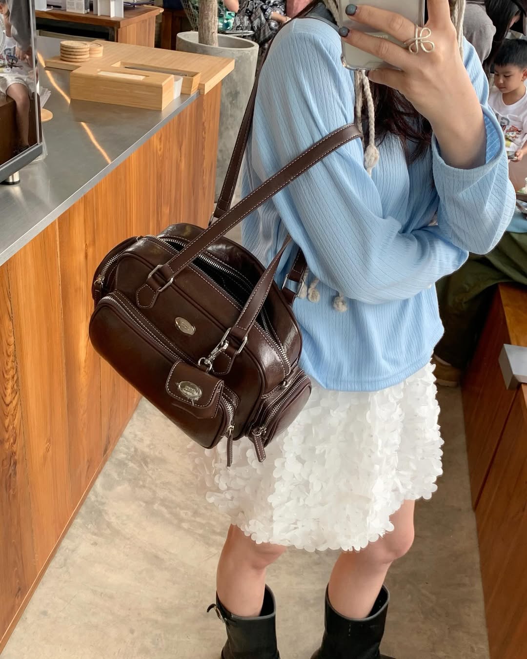 Saitang Rubbie Cross/Shoulder Bag / Chocolate Brown