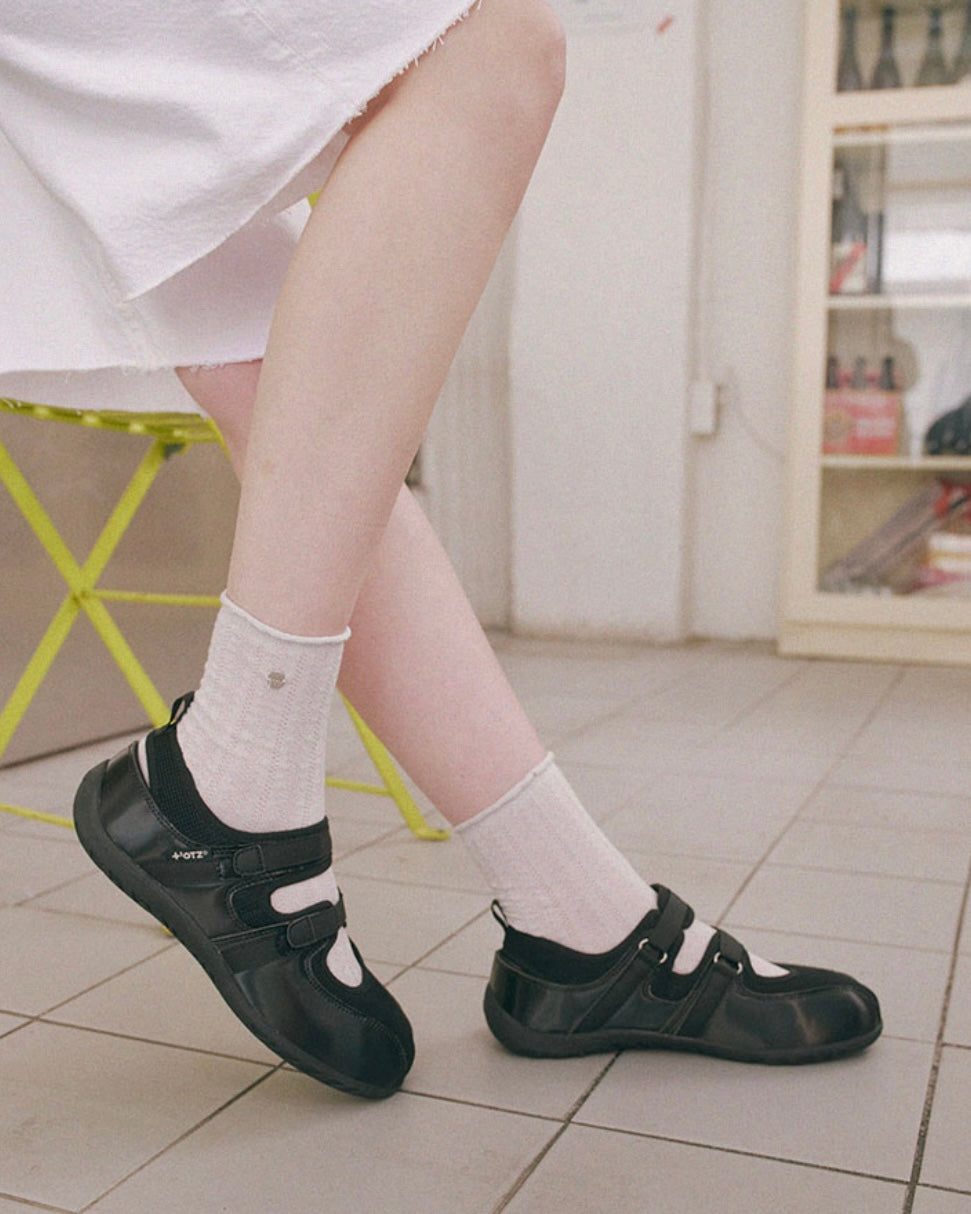 OTZ ROMARY TWO STRAP FLAT SNEAKERS / BLACK