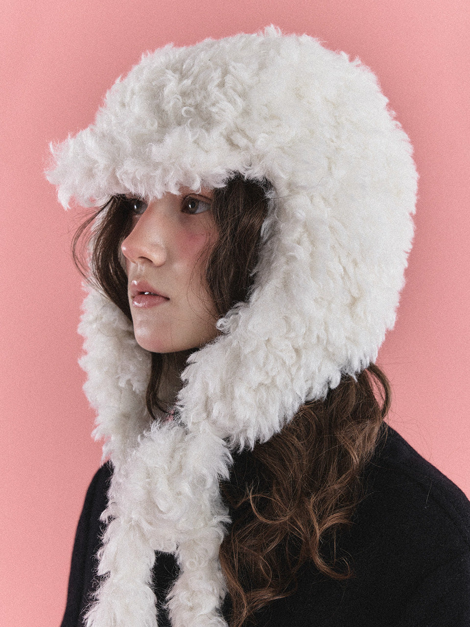POESIEDAME KNOT EARFLAP HAT IN FURRY CREAM