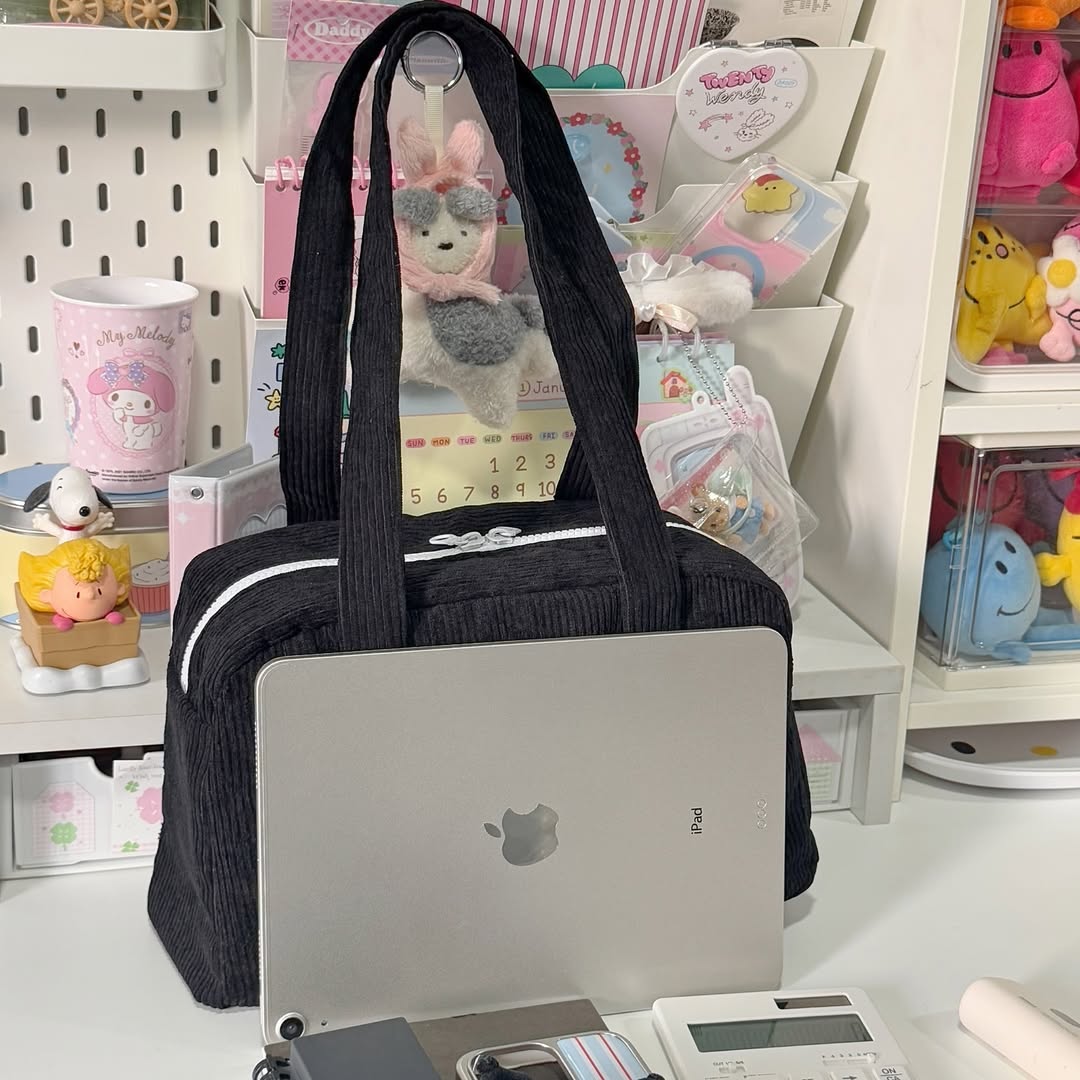 carryme.official Vivii Shoulder Bag / Black