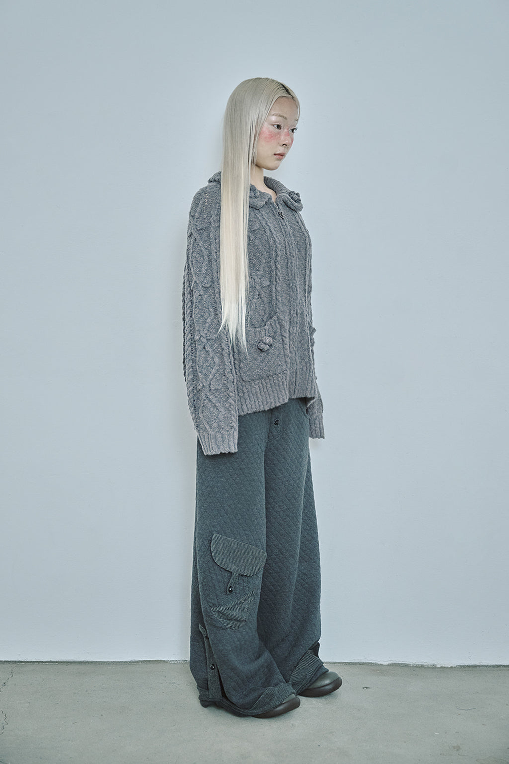 hugyourskin Popcorn knit zip-up (Charcoal)