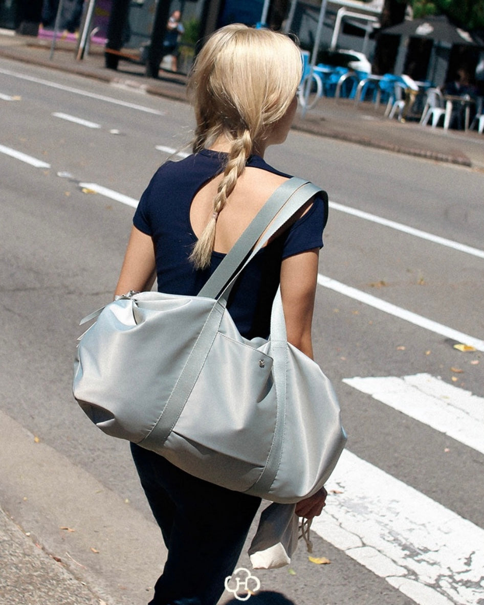 Heeari Aurora Shirring Duffel Big Bag / silver