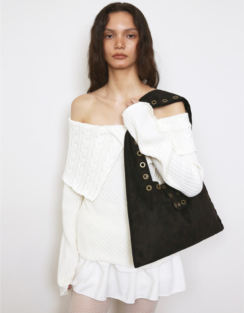 Polysooem EYELET SUEDE SHOULDER BAG / BLACK