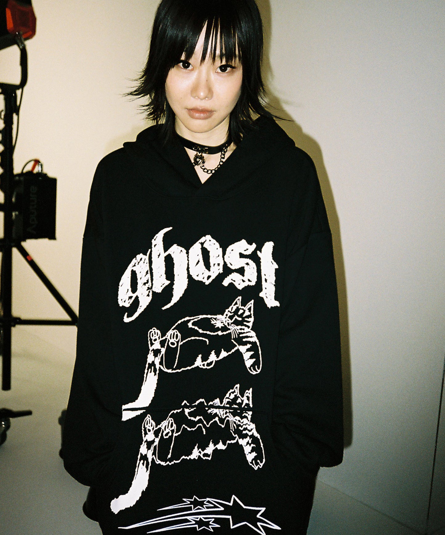 niceghostclub A FALLING CAT HOODIE [BLACK]