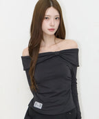 [illigo] BOW OFF SHOULDER LONG SLEEVE_BLACK