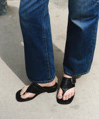 [KHIHO] STUDIA BUCKLE FLIP-FLOP_2 COLORS